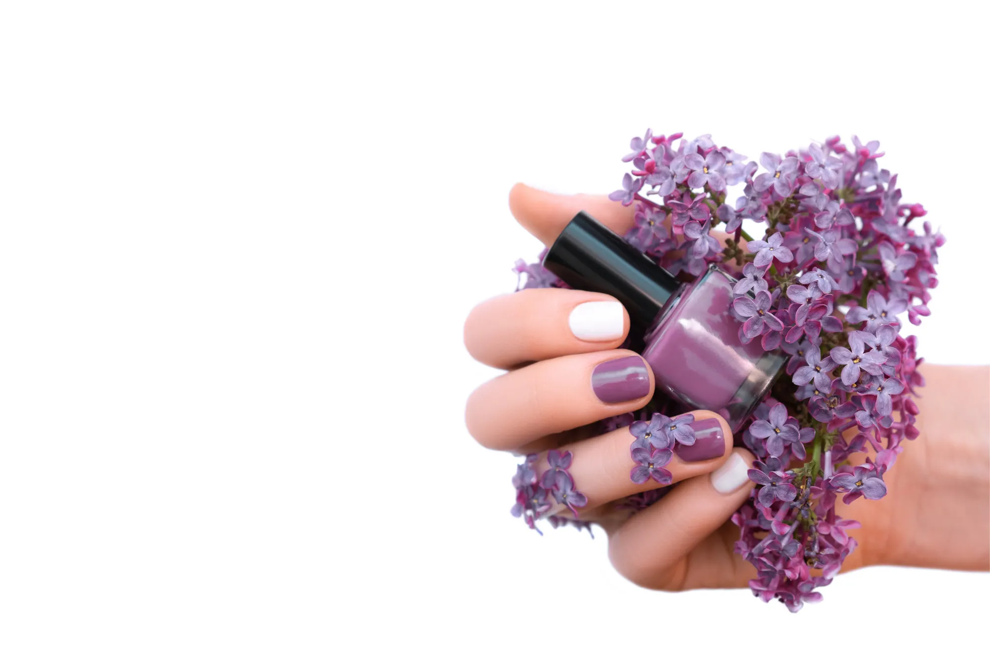Lavender gel polish manicure by Riri Nails Oman with lilac floral theme photoshoot